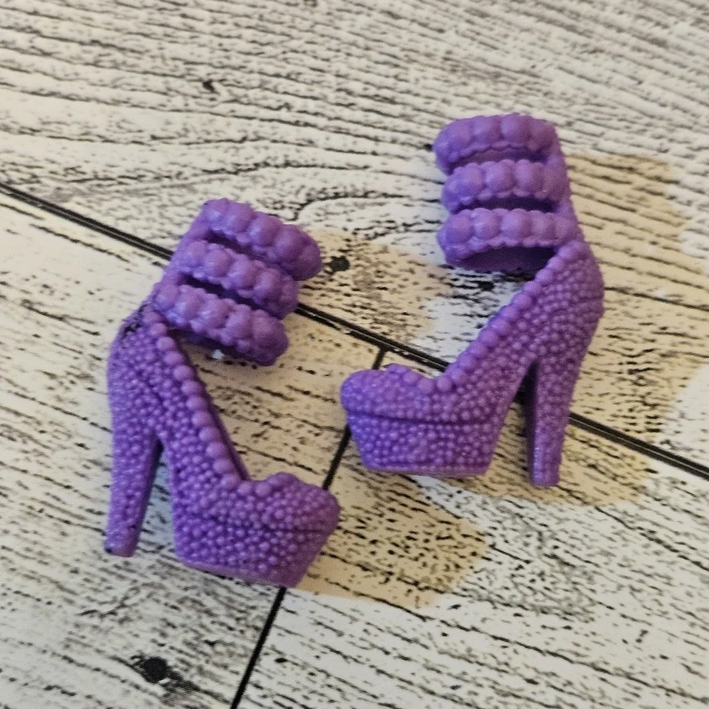Mattel Barbie Accessories Lot Of Shoes 10 Pair Heels Multicolored Fashionista